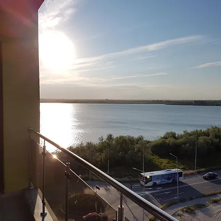 Sea & Lake View Apartmán
