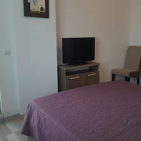 Sea & Lake View Apartmán