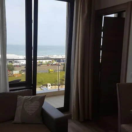 Sea & Lake View Apartmán